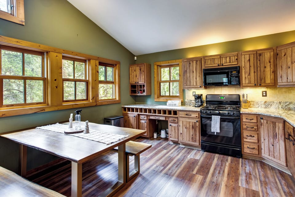 House (2 Bedrooms) | Interior