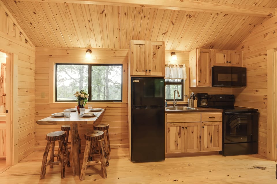 House (2 Bedrooms) | Interior