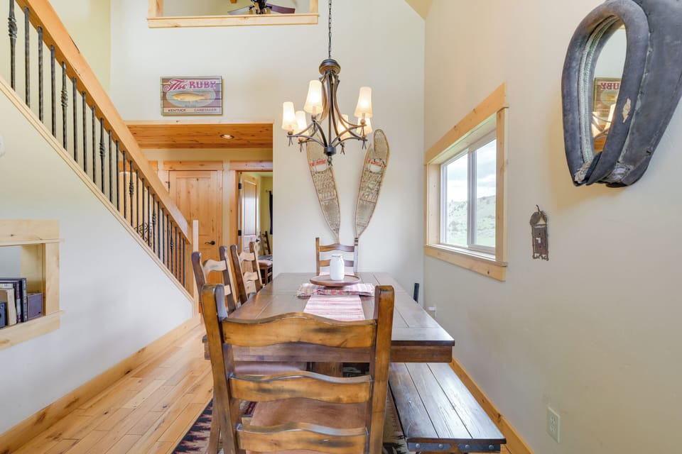 House (4 Bedrooms) | Interior