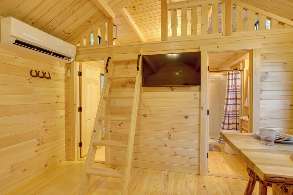 House (2 Bedrooms) | Interior