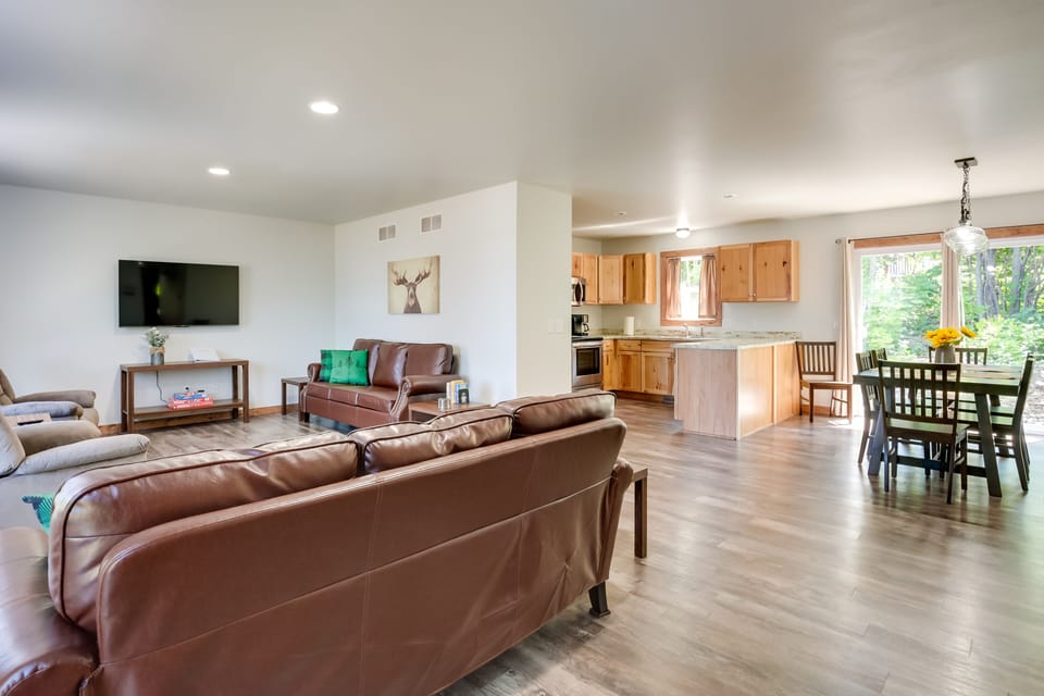 House (3 Bedrooms) | Front of property