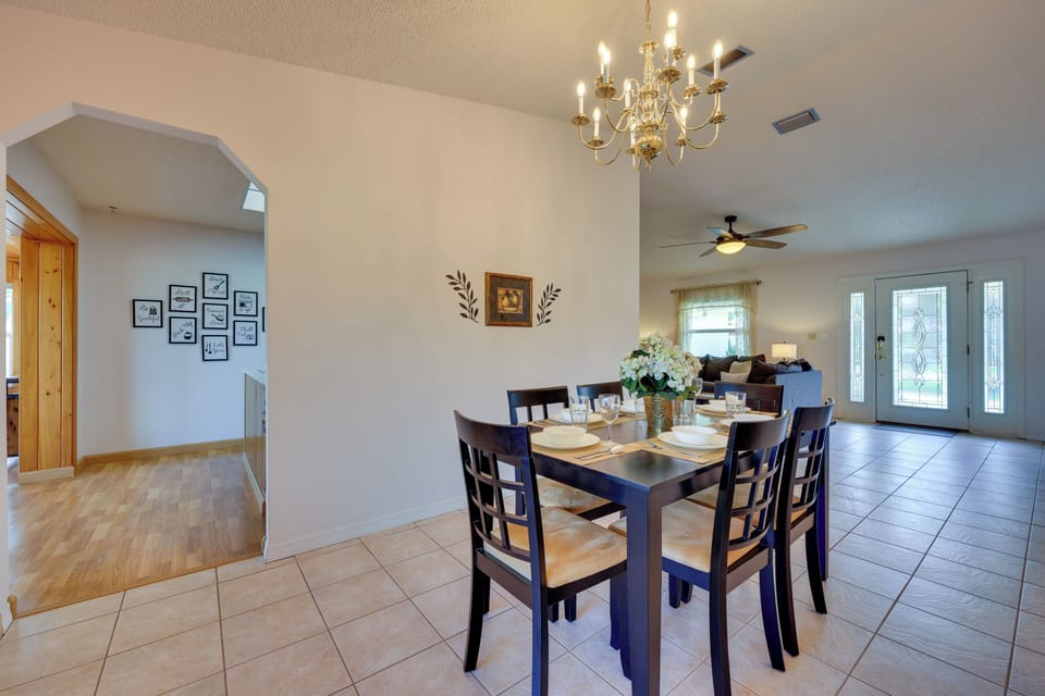 House (3 Bedrooms) | Interior