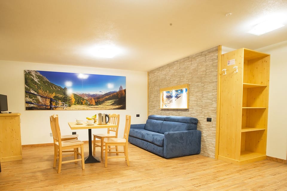 Apartment, Kitchenette (4 people) | Living room | Flat-screen TV