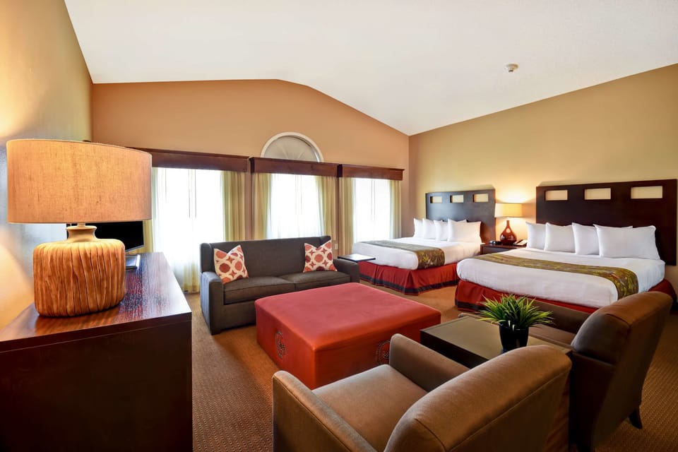 Deluxe Studio Suite, 2 Queen Beds, Non Smoking | Blackout drapes, iron/ironing board, free cribs/infant beds, free WiFi