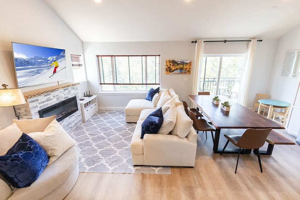 Living area with electric fireplace & Smart TV