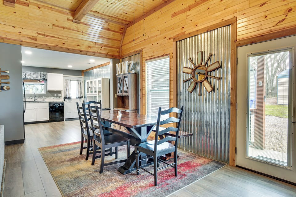 House (4 Bedrooms) | Interior