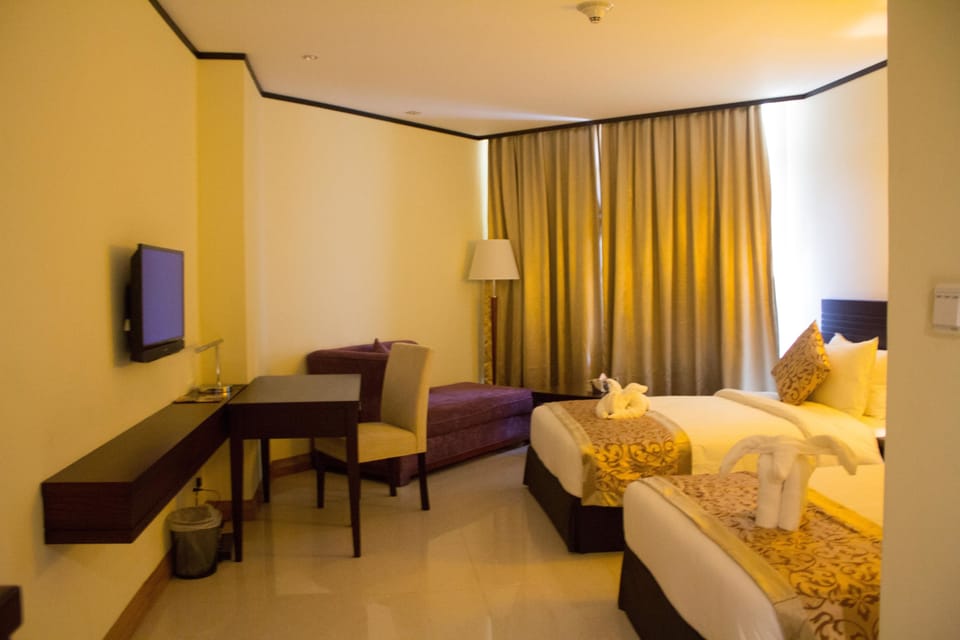 Minibar, in-room safe, desk, blackout drapes
