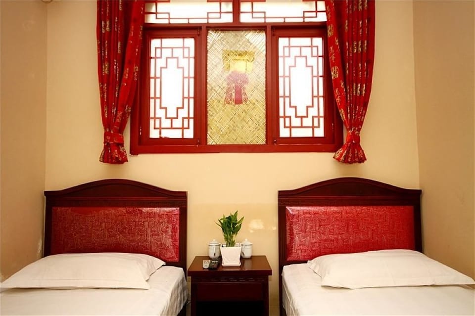 In-room safe, soundproofing, WiFi (free)