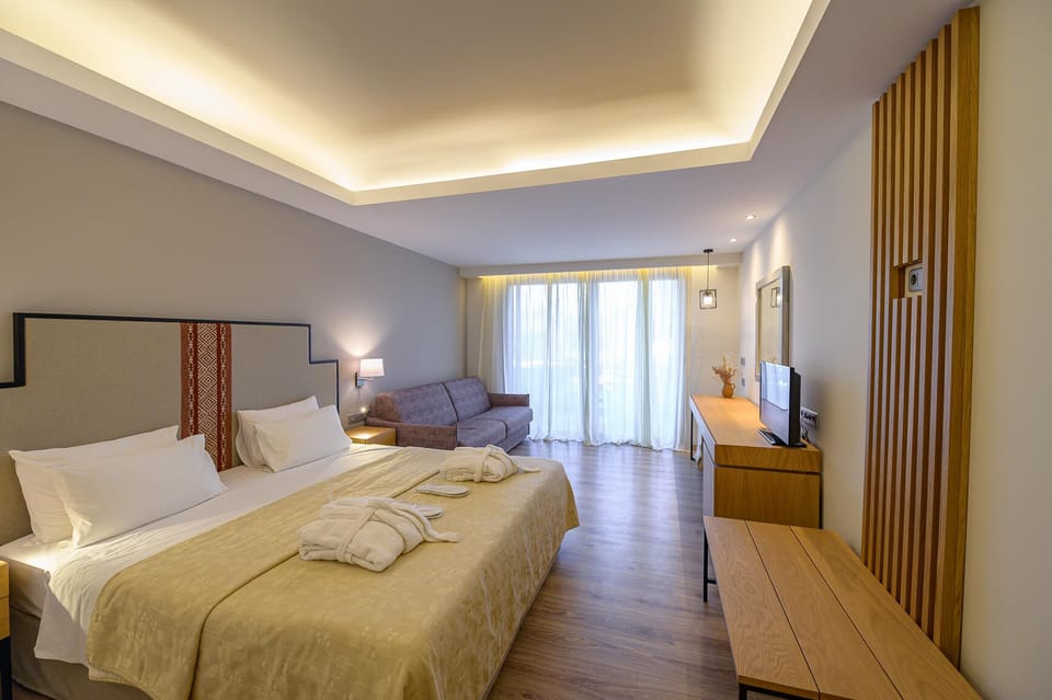 Superior Family Room, Garden View | Hypo-allergenic bedding, minibar, in-room safe, desk