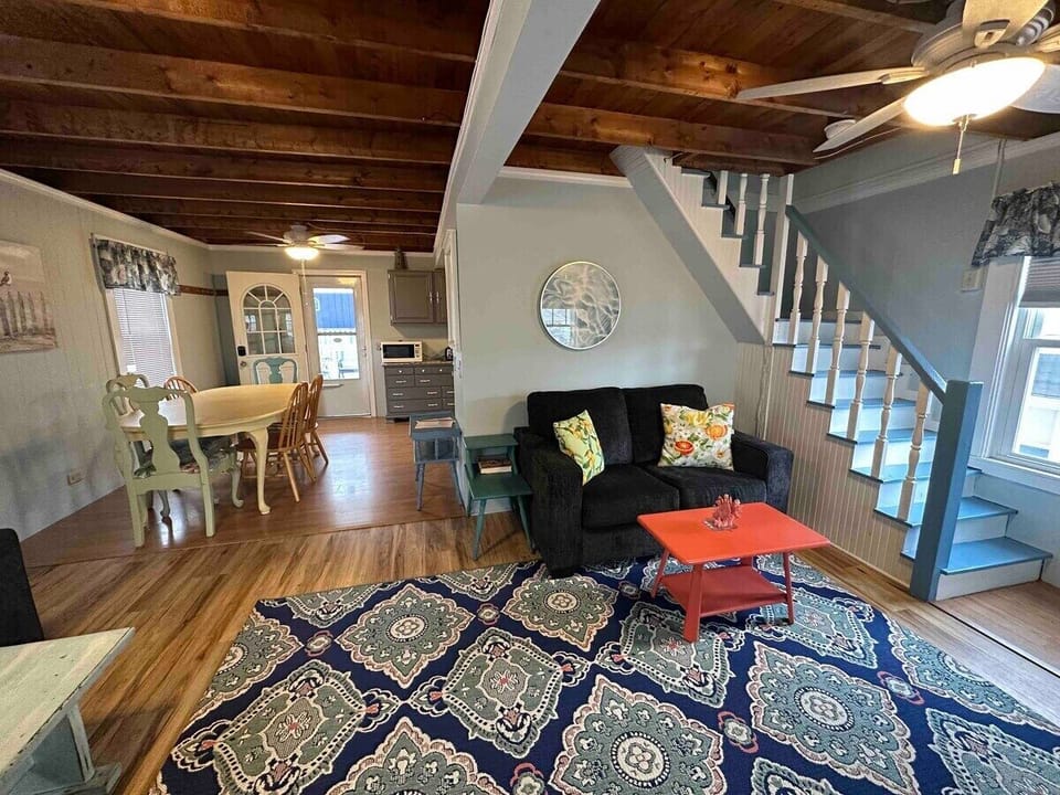 Living room/dining room