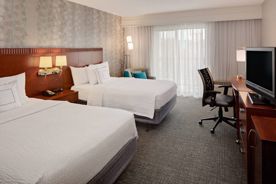 Hypo-allergenic bedding available, blackout drapes, iron/ironing board