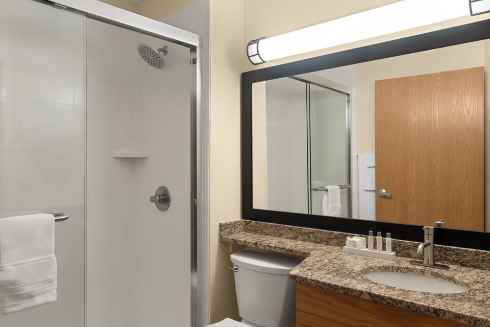 Hair dryer, towels