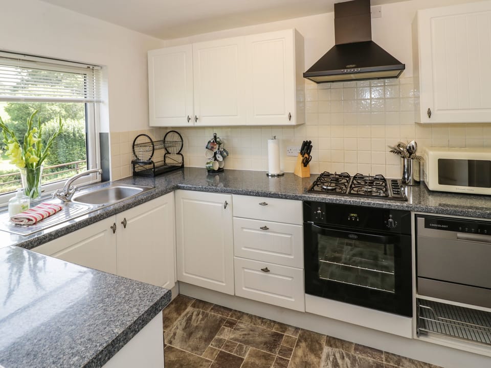 Fridge, dishwasher, electric kettle, toaster