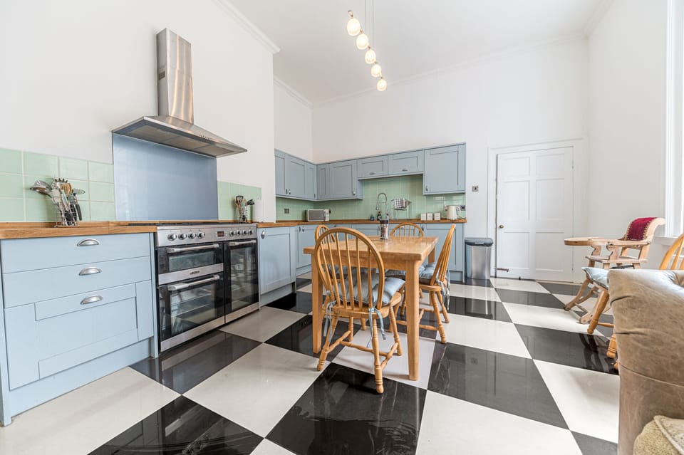 Fridge, dishwasher, electric kettle, toaster