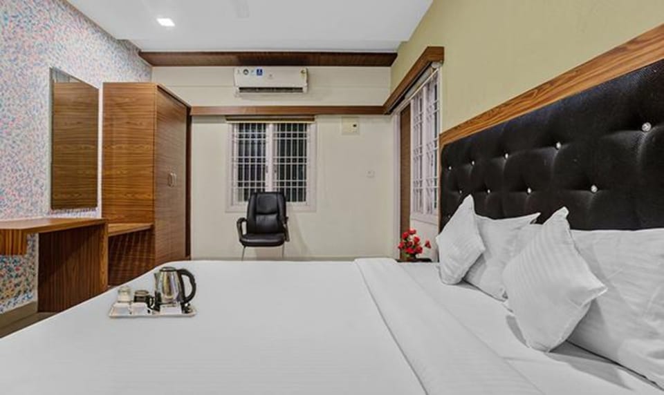 Deluxe Room | Egyptian cotton sheets, premium bedding, in-room safe, free WiFi