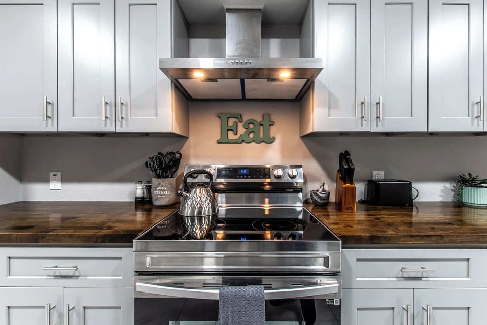 Full Kitchen