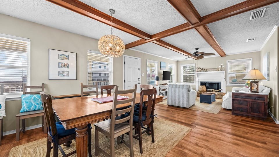 BHive - Dining into Living area