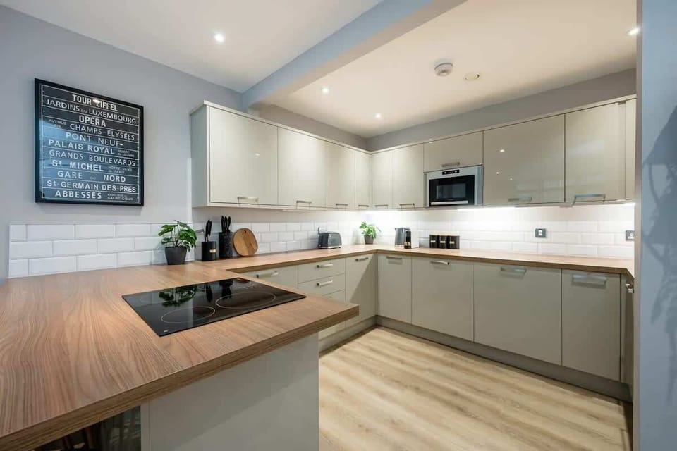 Henry Street Chambers, Liverpool - Host & Stay