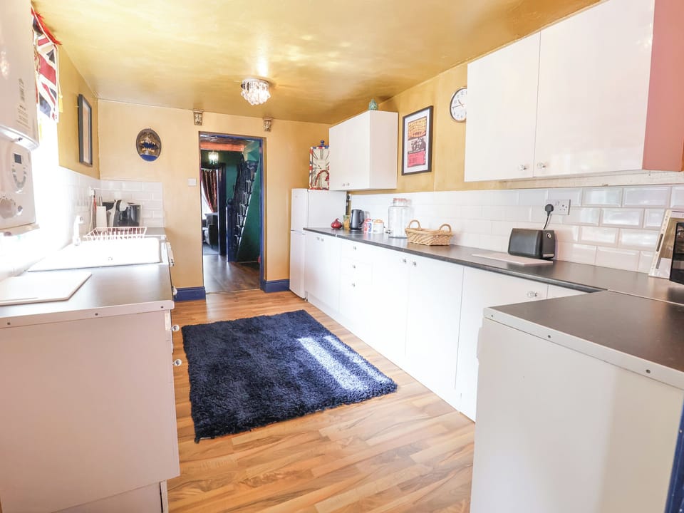 Cottage | Interior