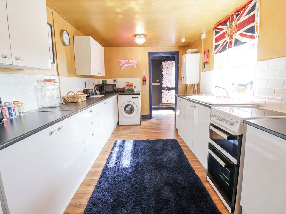 Cottage | Interior