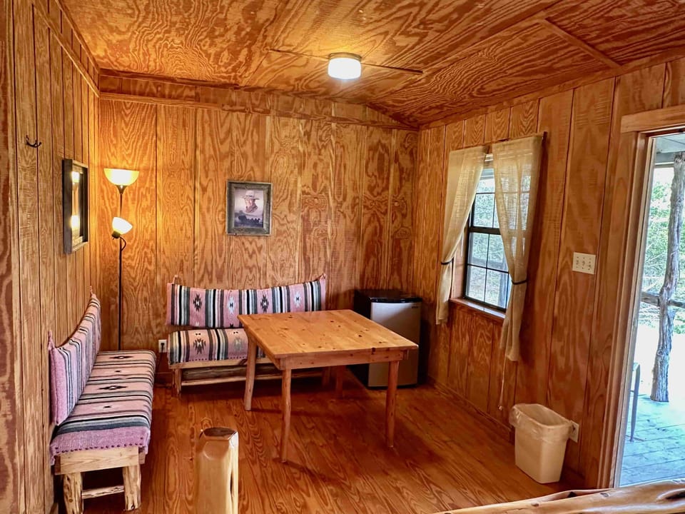 Hackberry Cabin 9 Sitting Area