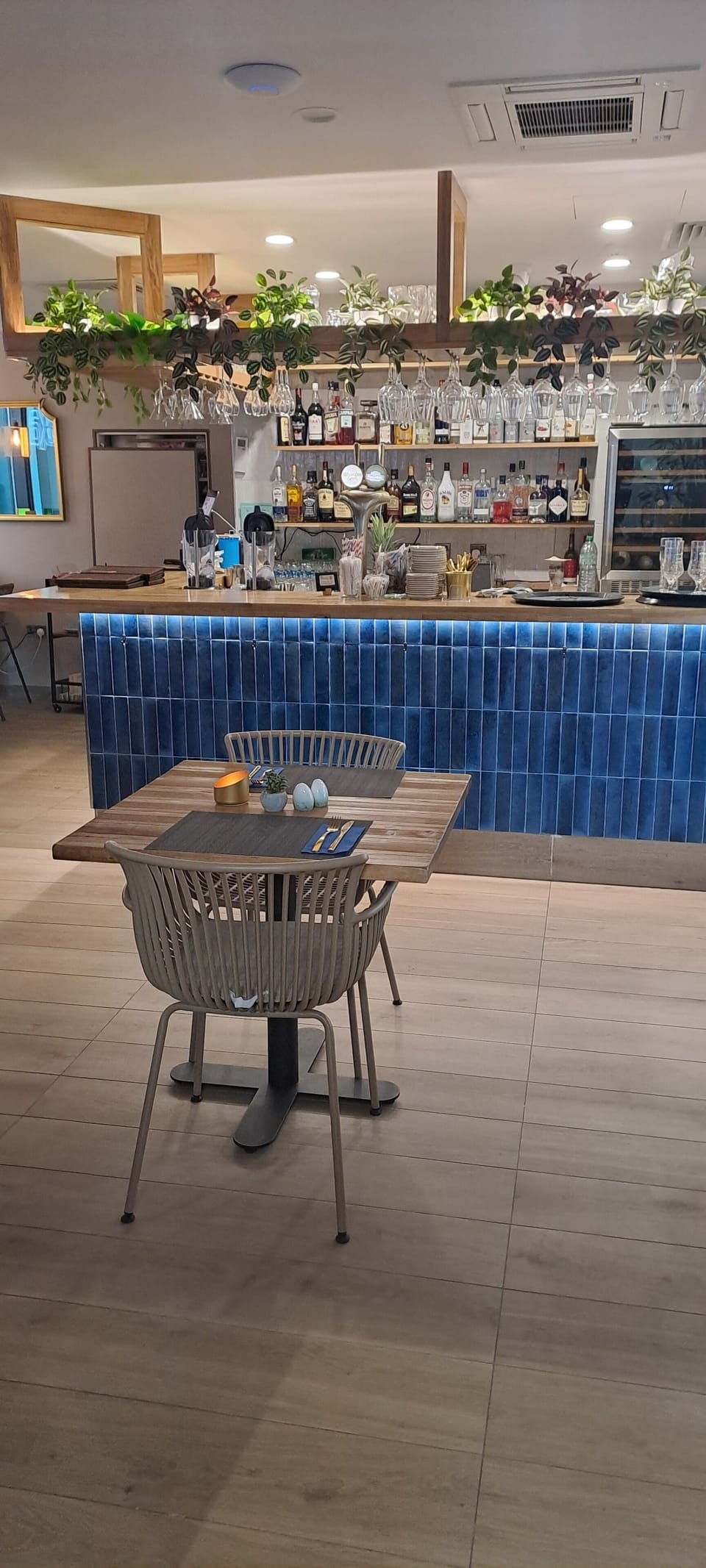 Studio | Bar (on property)