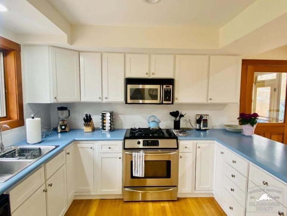 Room for lots of cooks!