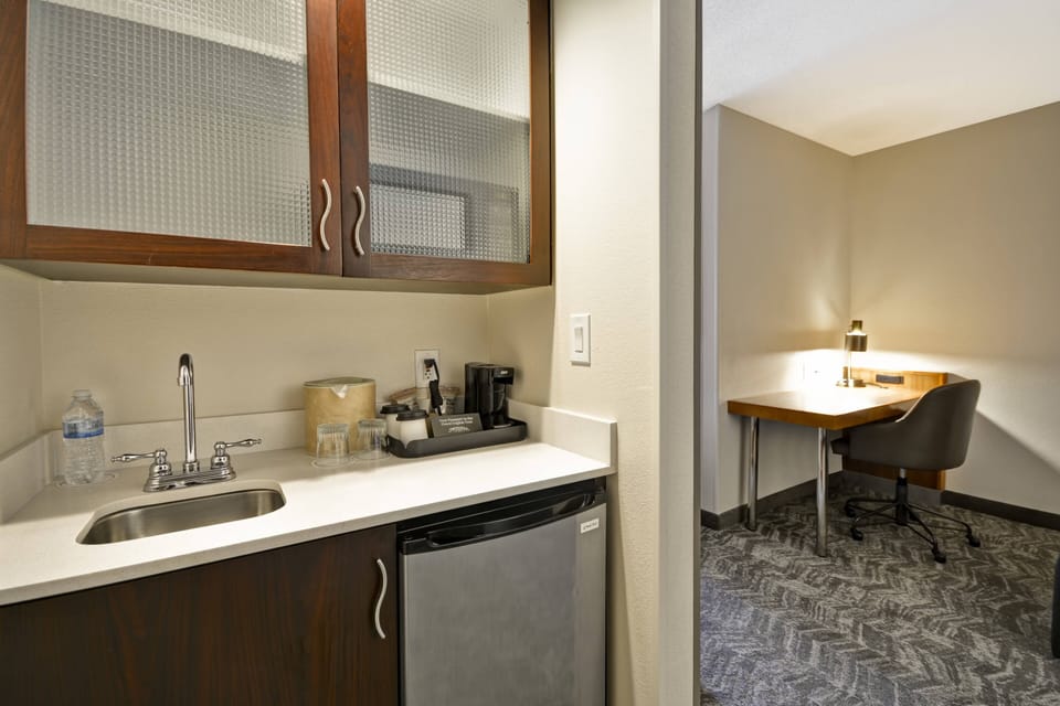 Fridge, microwave, coffee/tea maker