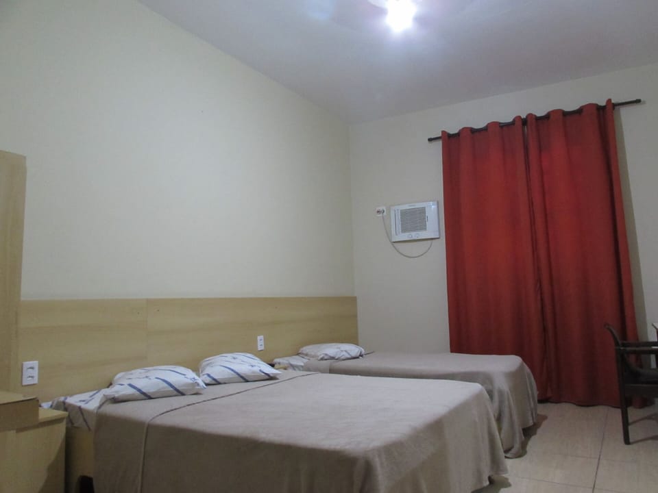 Basic Double or Twin Room | Desk, soundproofing, iron/ironing board, free WiFi