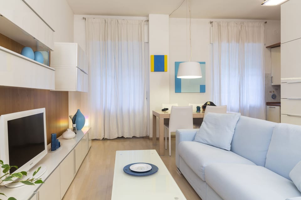 Comfort Apartment | Living area | Flat-screen TV
