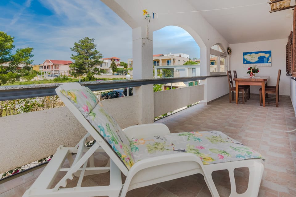 Economy Apartment | Courtyard view