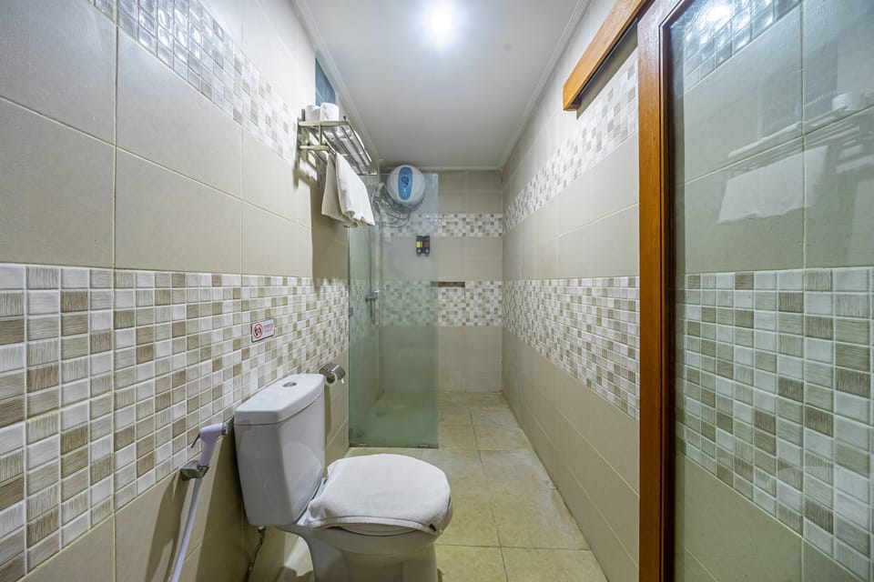 Free toiletries, bidet
