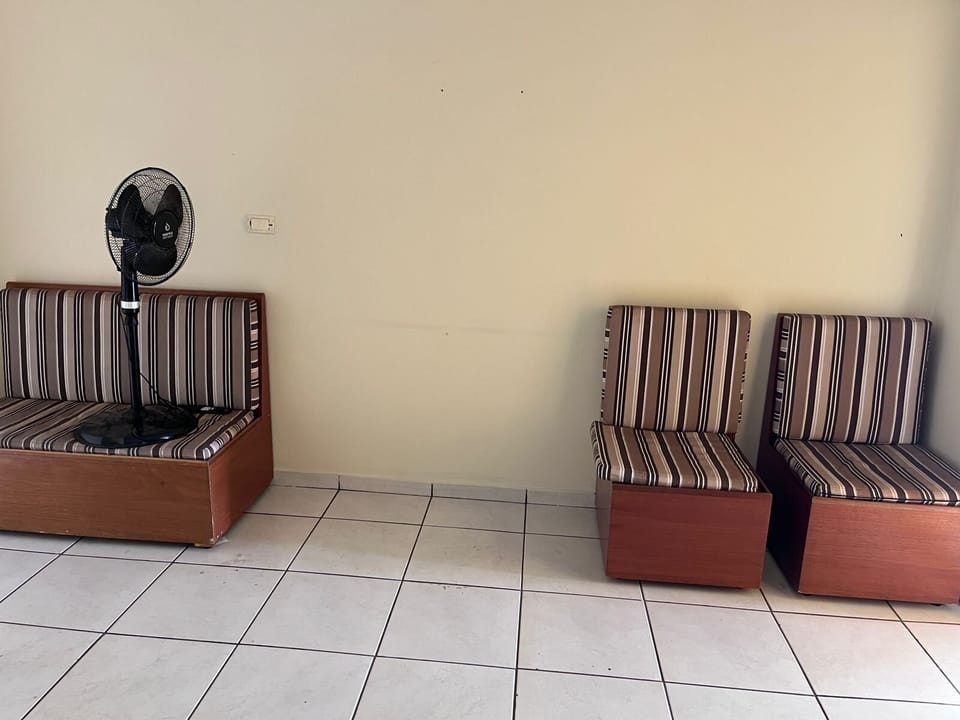 Economy Twin Room | Interior