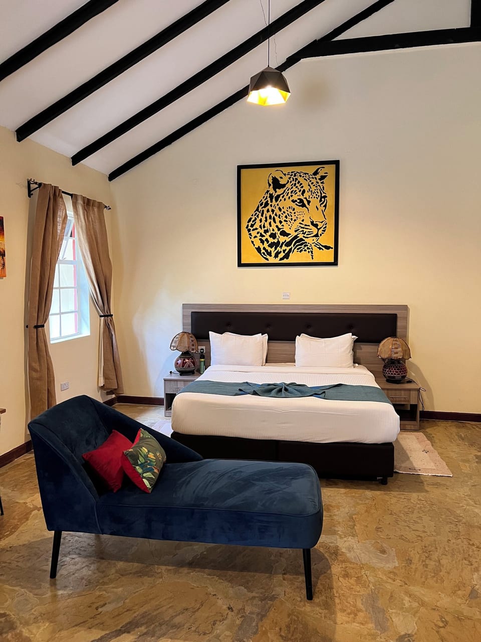 Hypo-allergenic bedding, in-room safe, individually decorated