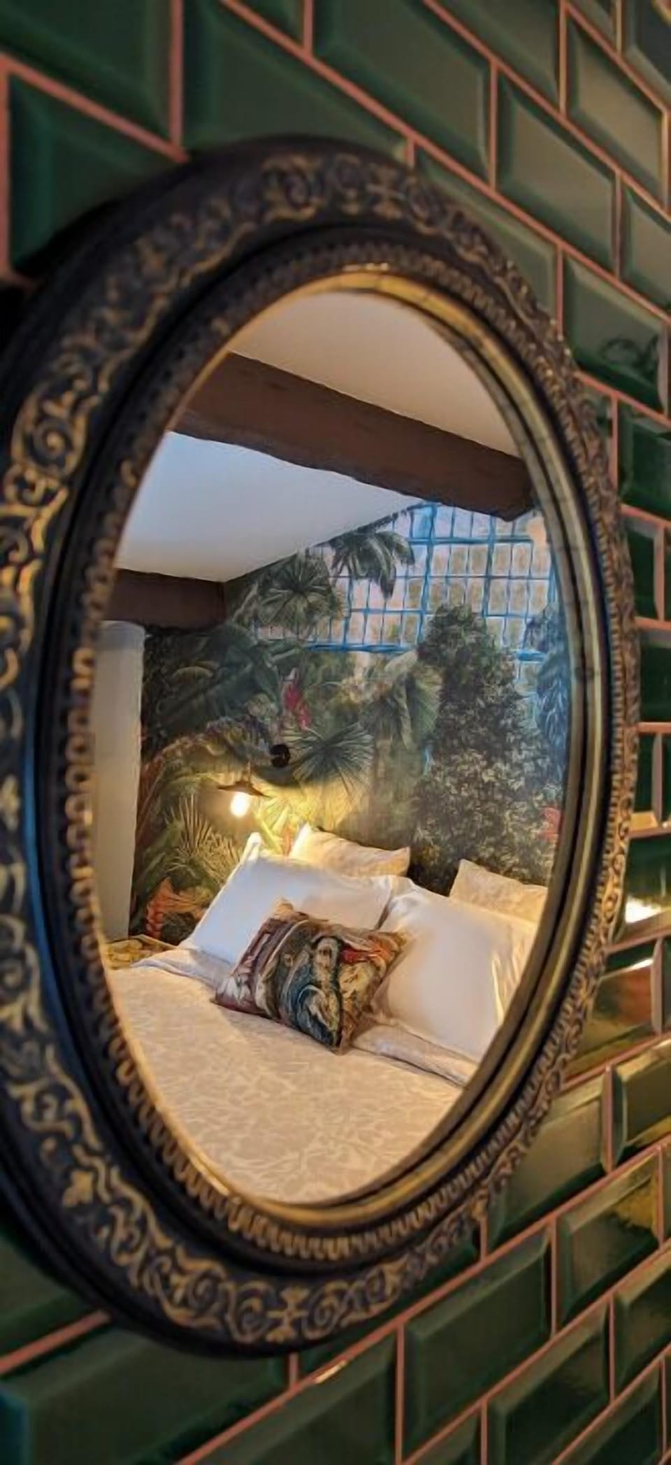Romantic Room | Frette Italian sheets, premium bedding, individually decorated