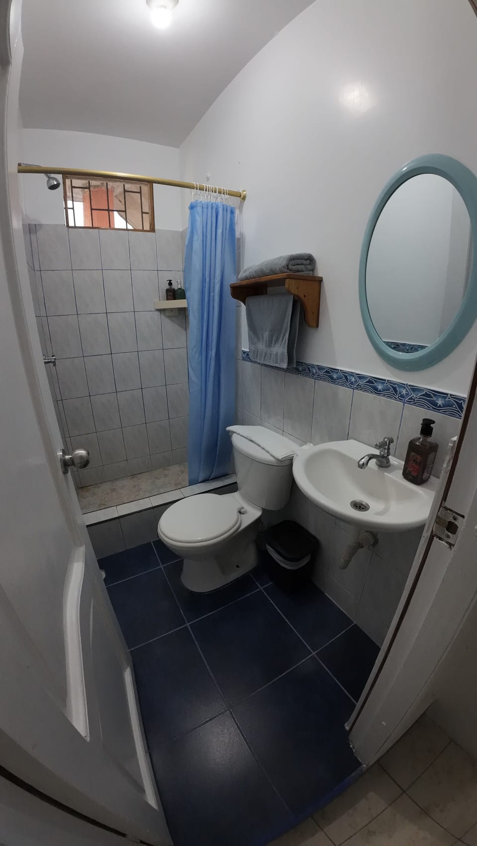 Hostal Neptuno - Poseidon Hotel in Isabela Island