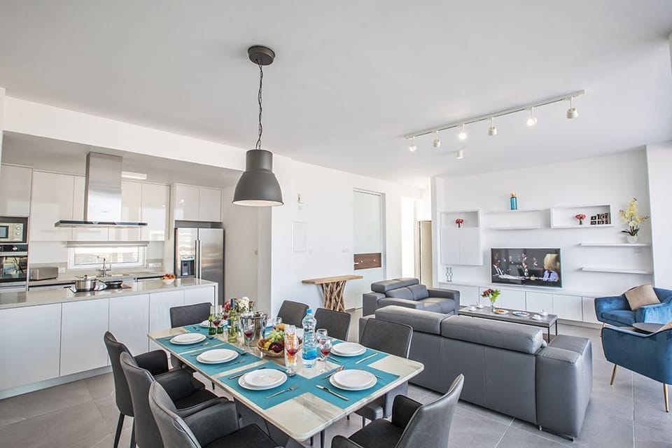Open-plan ground floor living room, kitchen and dining area