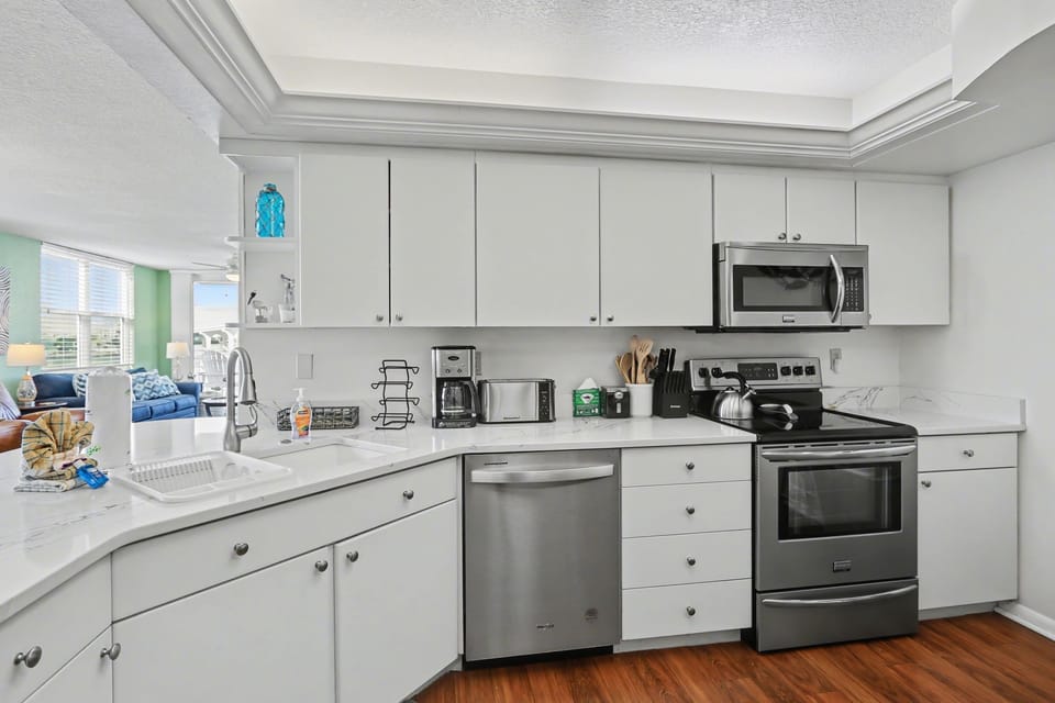 Beautifully Updated Kitchen