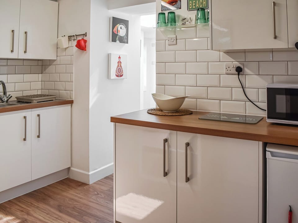 Kitchen | Seren Cottage By The Sea, Malltraeth, near Bodorgan