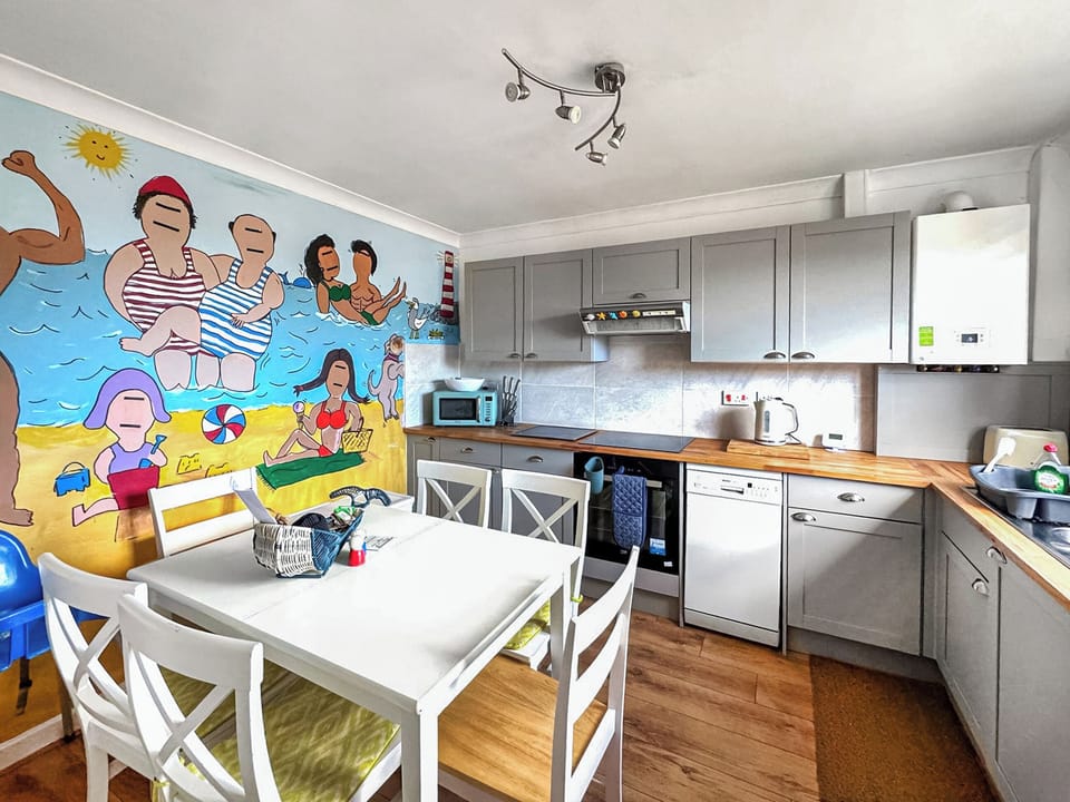 Kitchen/diner | Argonaut Beach House, Eccles on Sea