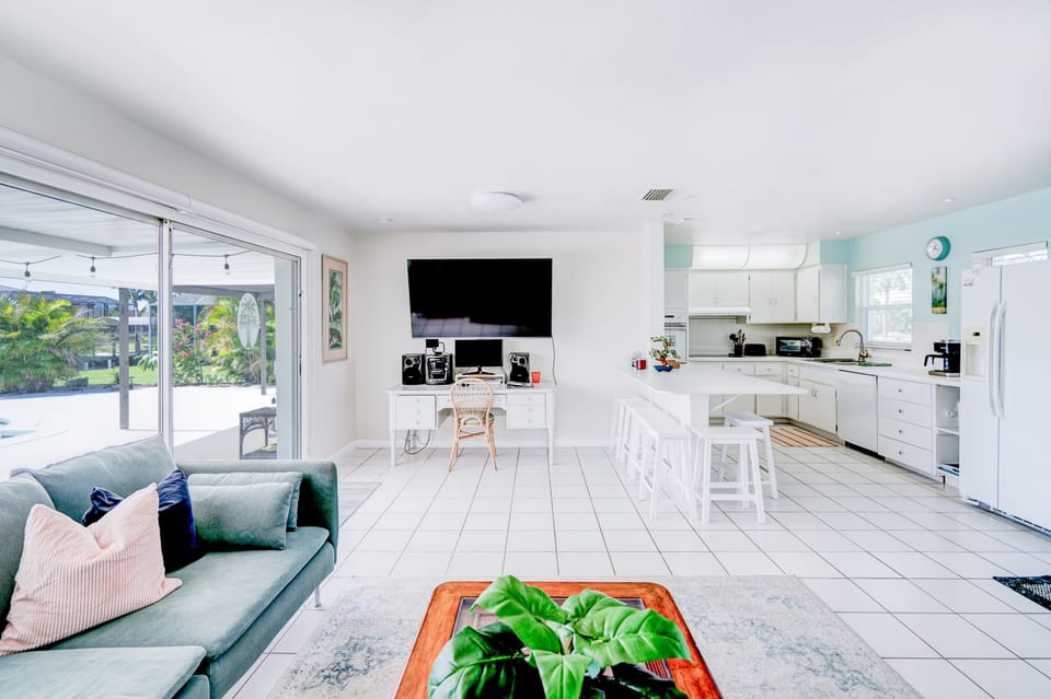 Living area w/ kitchen