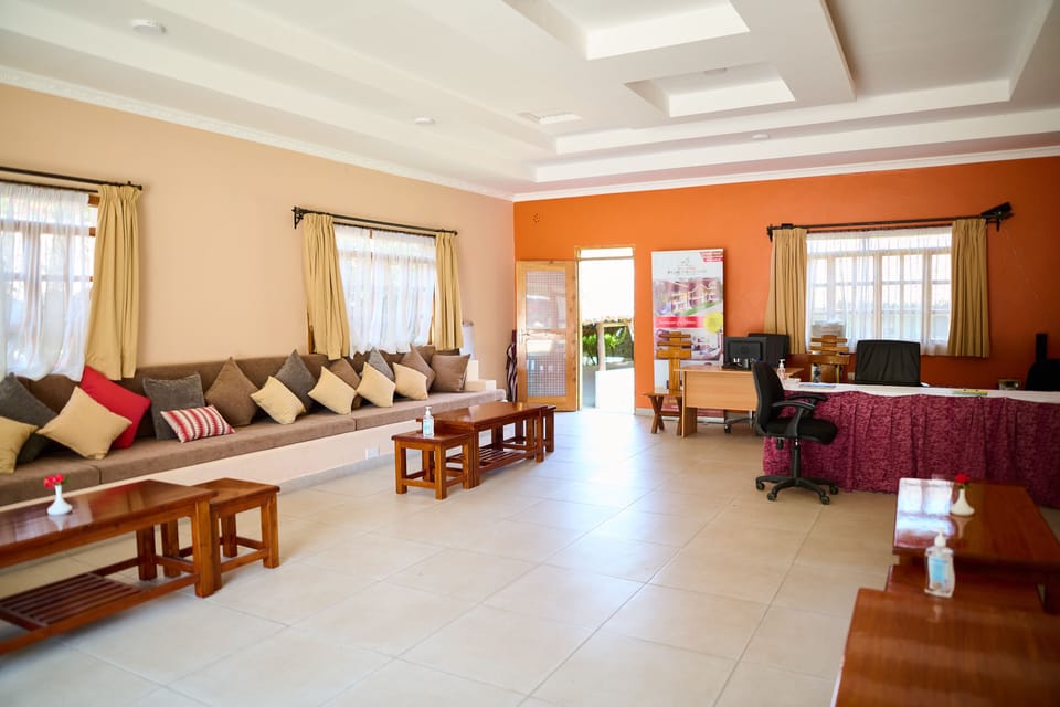PELICAN LODGE - LAKE ELEMENTAITA Hotel in Kenya