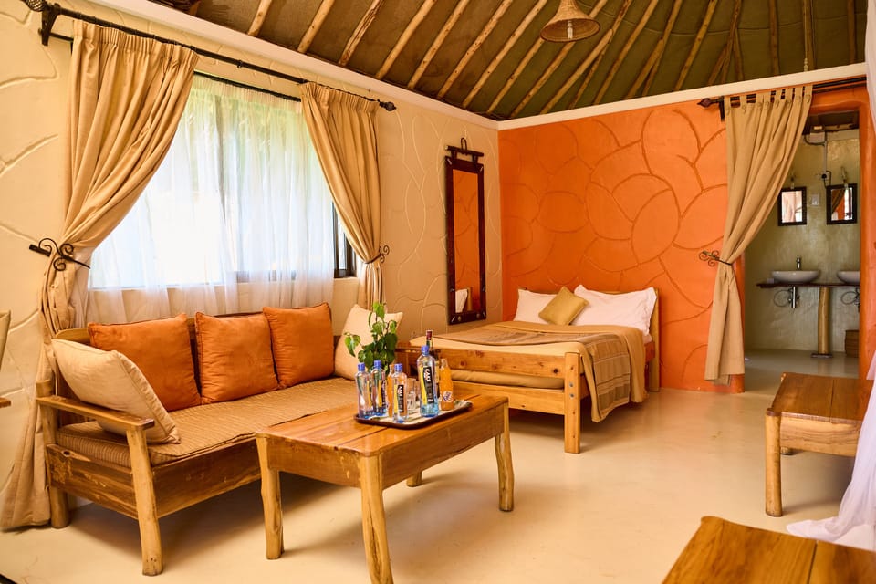 Grand Cottage, 1 Queen Bed, Lake View | Extra beds