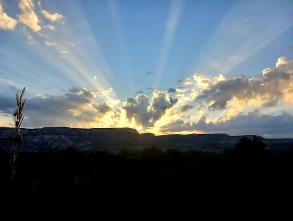 Sunrays bursting forth like HOPE!