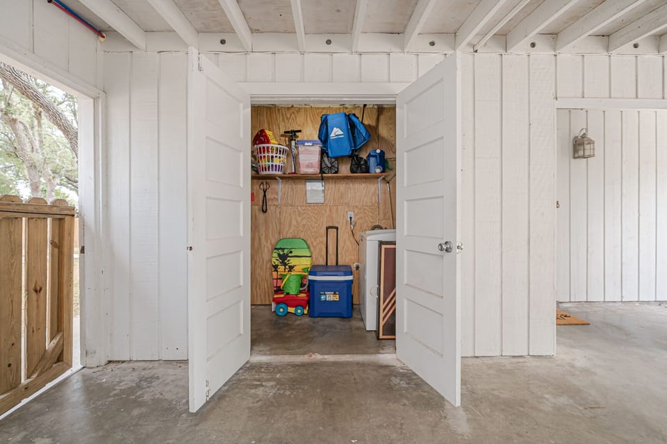 Laundry room/beach storage