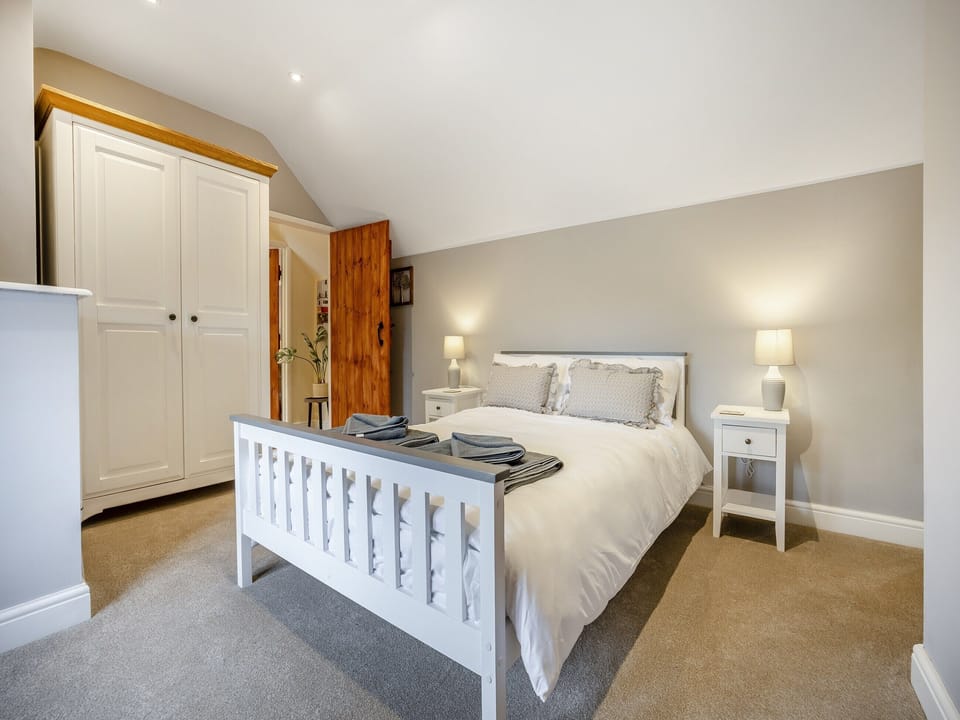 Double bedroom | Huntspill Cottage, Holbeach Bank, near Spalding