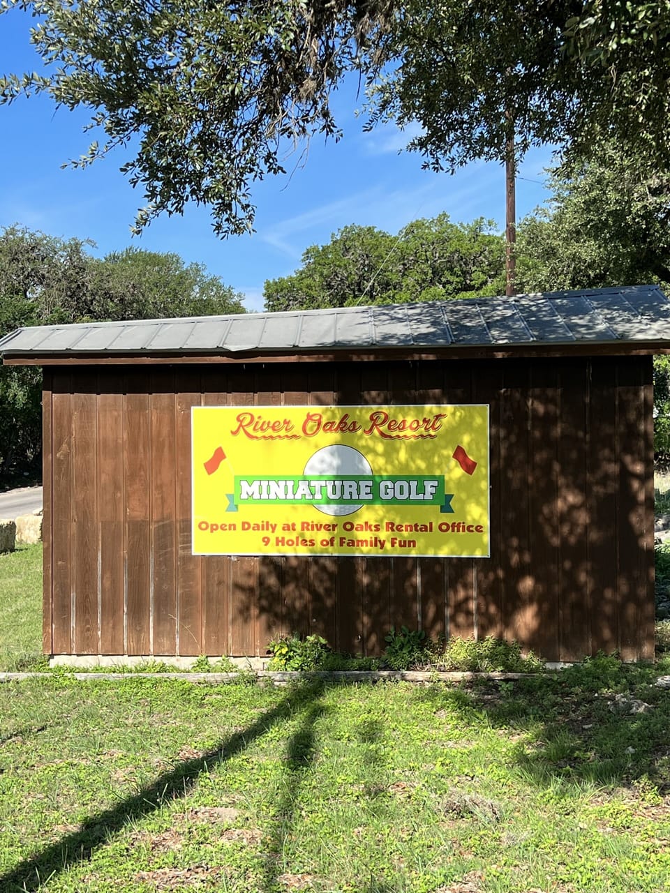 Mini-golf and public pool and splash pad within walking distance.