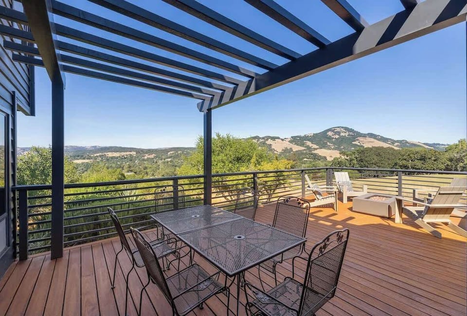 Spacious deck with gas firepit