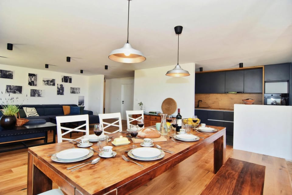 Kitchen and dining area