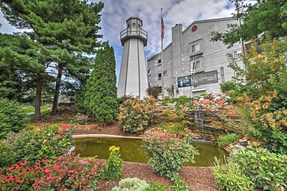 Lighthouse Cove